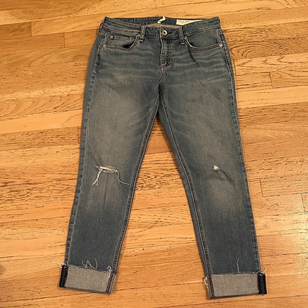 rag & bone DRE low-rise slim boyfriend Distressed Denim .. Women’s size 26